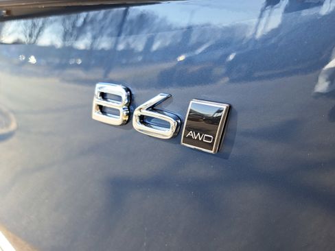 New 2026 Volvo XC90 B6 Plus w/ Protection Package Premier image 8