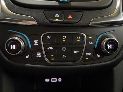 Used 2022 Chevrolet Equinox LT image 64