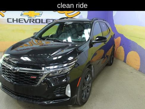 Used 2022 Chevrolet Equinox RS w/ LPO, Floor Liner Package FWD image 4