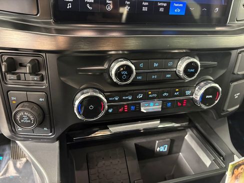 Certified 2024 Ford F250 Lariat w/ Tremor Off-Road Package image 20