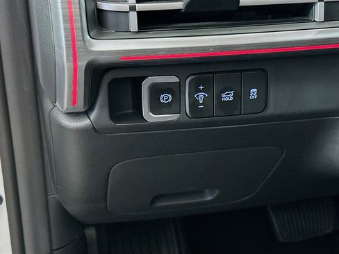 Used 2025 Hyundai Santa Fe Limited image 17