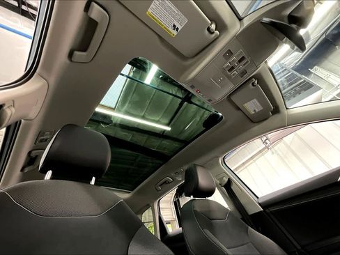 New 2026 Volkswagen Taos SE image 29