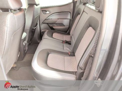 Used 2015 Chevrolet Colorado Z71 image 31