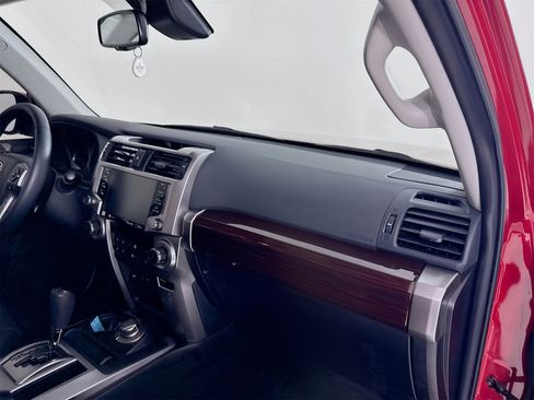 Used 2022 Toyota 4Runner Limited image 32