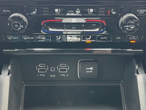 New 2025 Jeep Grand Cherokee L Overland w/ Luxury Tech Group IV image 19