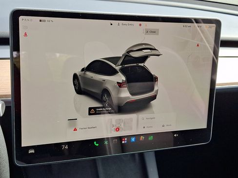 Used 2023 Tesla Model Y Long Range AWD/4WD image 26
