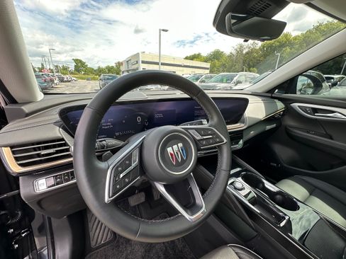 Used 2024 Buick Envision Avenir AWD/4WD image 27