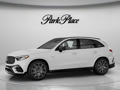 New 2026 Mercedes-Benz GLC 43 AMG 4MATIC image 3