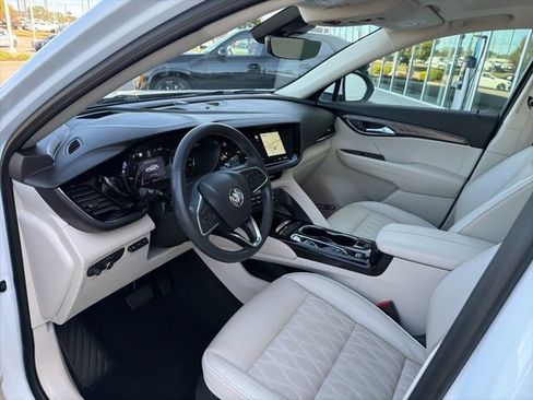 Used 2022 Buick Envision Avenir w/ Technology Package II image 13
