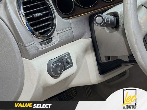 Used 2015 Buick Enclave Leather FWD image 11