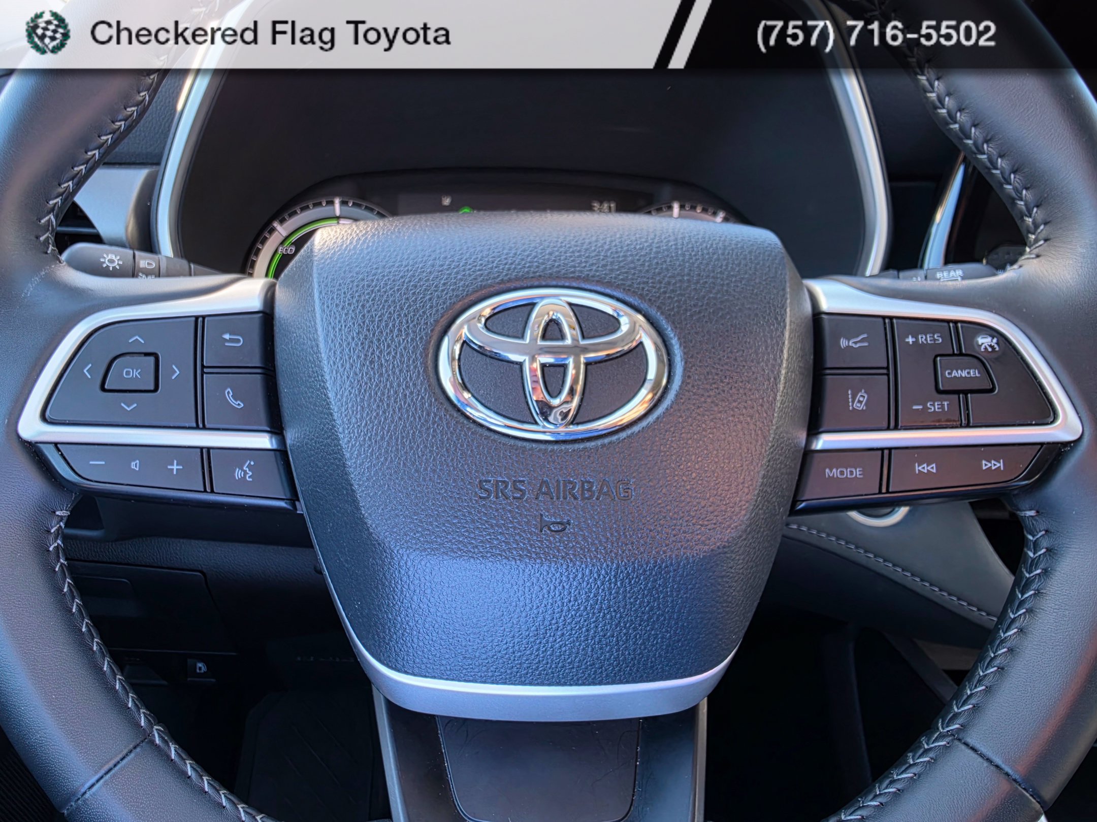 Certified 2026 Toyota Highlander XLE AWD/4WD image 14