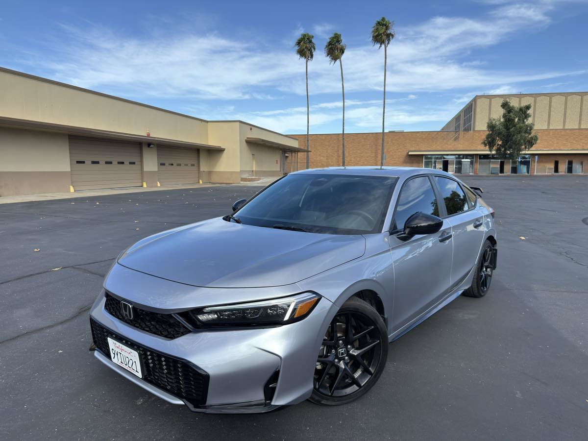 Used 2025 Honda Civic Sport image 3