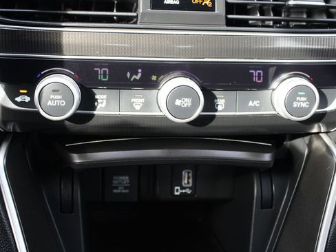 Certified 2018 Honda Accord Sport image 28