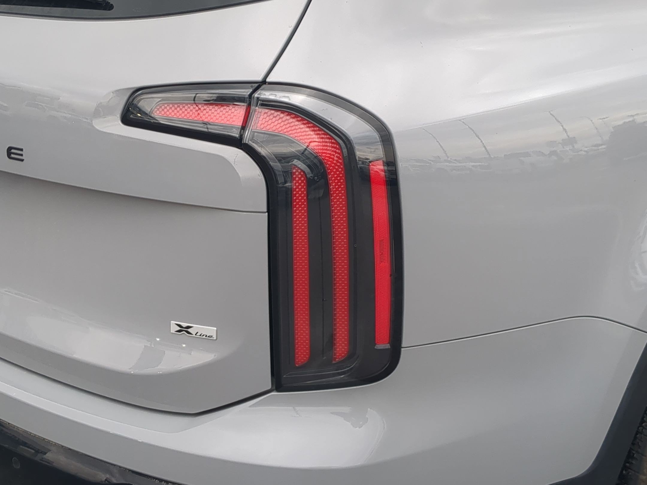 Used 2025 Kia Telluride SX Prestige X-Line AWD/4WD image 12