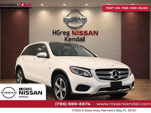 Used 2019 Mercedes-Benz GLC 350e 4MATIC w/ Premium Package image 1