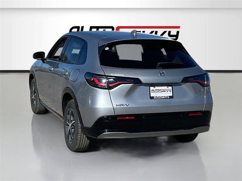 Used 2023 Honda HR-V EX-L image 5