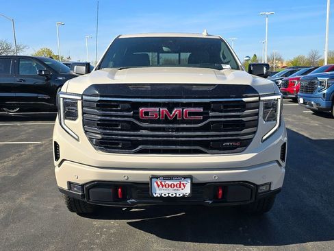 New 2026 GMC Sierra 1500 AT4 w/ AT4 Premium Package AWD/4WD image 4