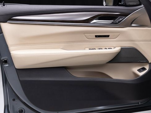 Used 2019 BMW 640i Gran Turismo xDrive image 43