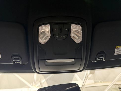 Used 2022 RAM 5500 Tradesman w/ Electrical Accessory Group AWD/4WD image 29