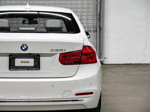Used 2017 BMW 330i Sedan image 48