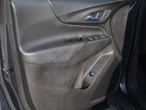 Used 2023 Chevrolet Equinox LT image 15