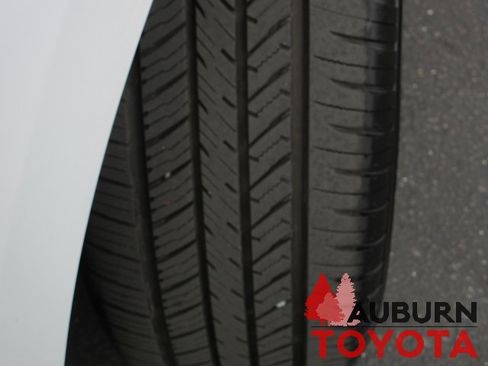 Used 2023 Chevrolet Equinox RS w/ RS Leather Package image 5