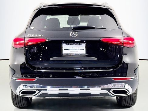 New 2026 Mercedes-Benz GLC 300 image 3