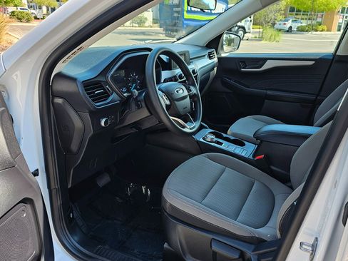 Used 2022 Ford Escape S image 13