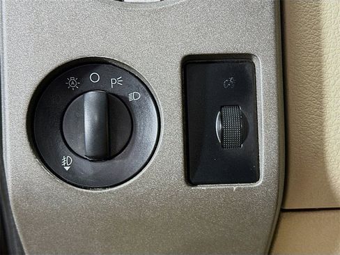 Used 2008 Ford F350 Lariat image 11