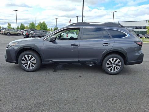 Certified 2025 Subaru Outback Premium AWD/4WD image 5