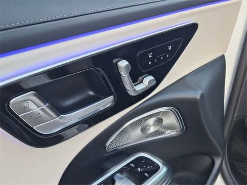 Used 2025 Mercedes-Benz E 450 4MATIC All-Terrain Wagon image 17