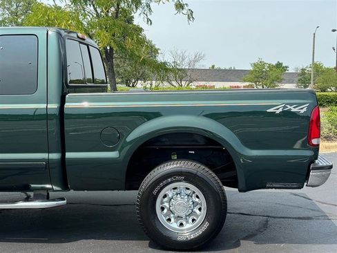 Used 2003 Ford F250 Lariat AWD/4WD image 5