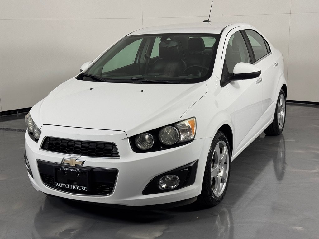 Used 2015 Chevrolet Sonic LTZ FWD image 6