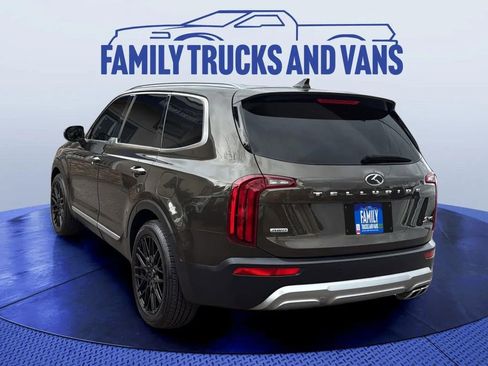 Used 2020 Kia Telluride S w/ S 8 Passenger Seating Package AWD/4WD image 3