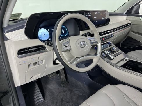 Used 2024 Hyundai Palisade Calligraphy image 25