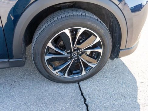 Used 2023 MAZDA CX-5 AWD 2.5 S w/ Premium Package image 12