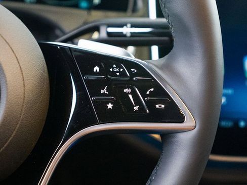 New 2026 Mercedes-Benz E 450 4MATIC Sedan image 27