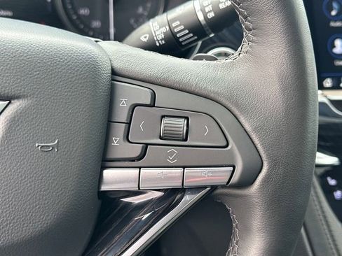 Used 2025 Cadillac XT6 Premium Luxury w/ Technology Package image 7