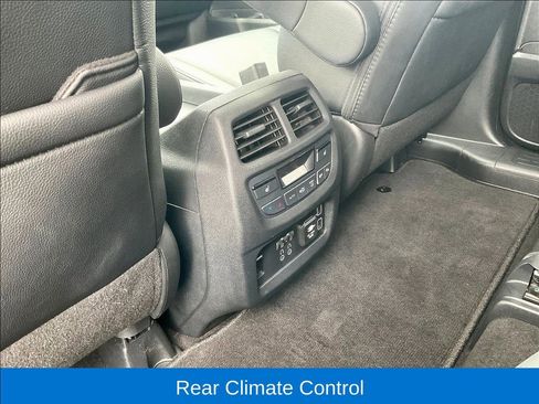 Used 2021 Honda Pilot Touring image 18
