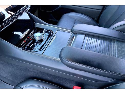 Used 2024 Jeep Wagoneer Series II w/ Convenience Group I AWD/4WD image 15