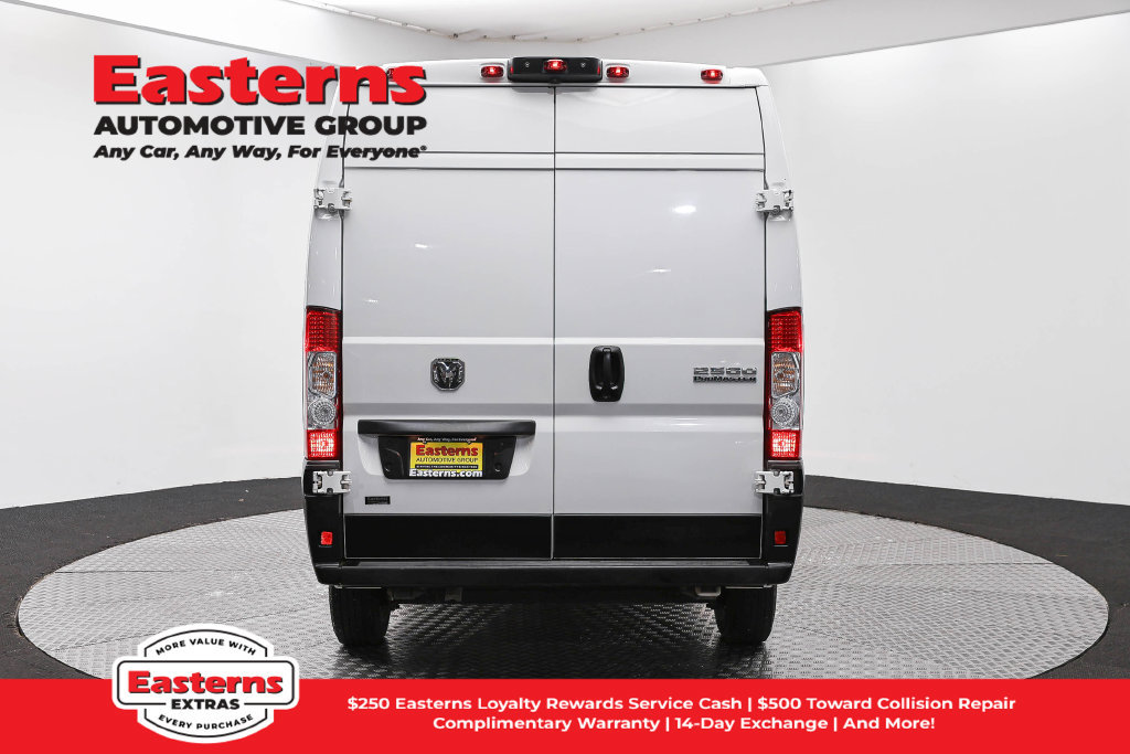 Used 2023 RAM ProMaster 2500 FWD image 5