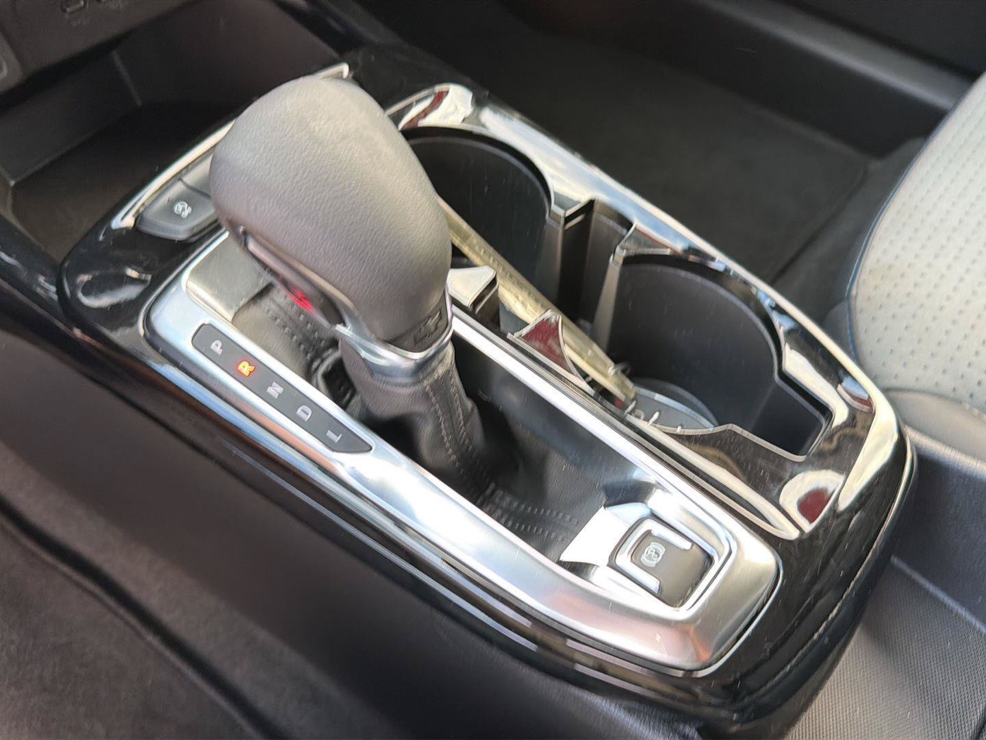 Used 2024 Chevrolet Trax LT FWD image 26