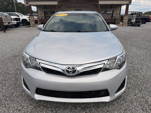 Used 2014 Toyota Camry LE FWD image 3
