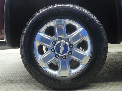 Used 2020 Chevrolet Silverado 2500 LTZ w/ LTZ Plus Package image 10