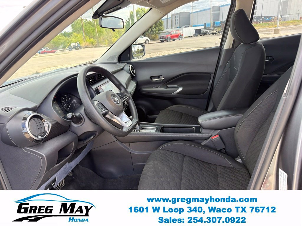 Used 2021 Nissan Kicks SV FWD image 11
