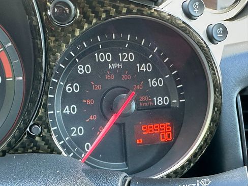 Used 2013 Nissan 370Z Coupe image 31