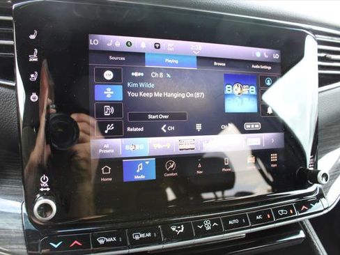 Certified 2022 Jeep Wagoneer Series III image 25