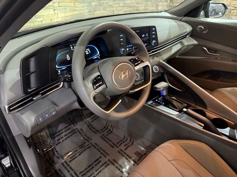 New 2026 Hyundai Elantra SE FWD image 12