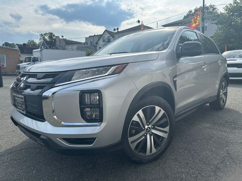 Used 2025 Mitsubishi Outlander Sport AWD image 2
