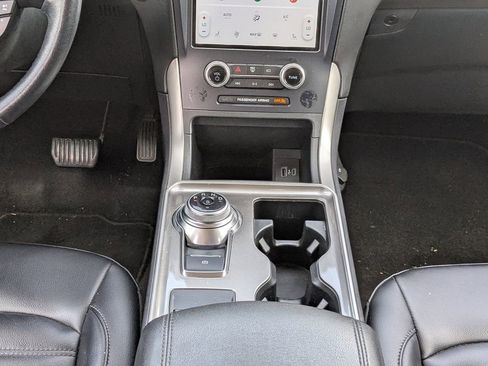 Used 2023 Ford Edge SEL AWD/4WD image 7